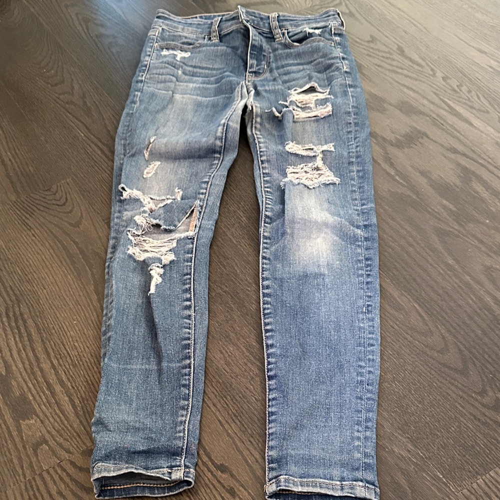 Women’s Distressed Blue Jeans